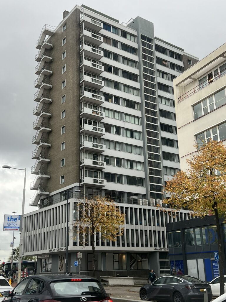 Aluminium-kozijnen-Maastorenflat-Rotterdam