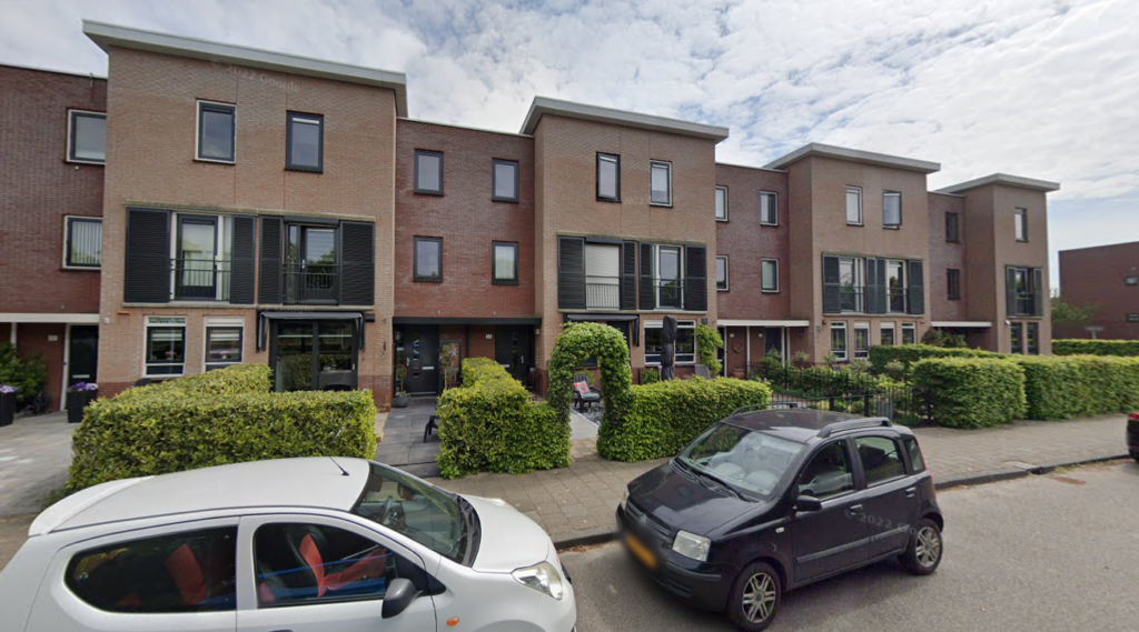 Moderne uitstraling met 4-delige aluminium schuifpui in Hellevoetsluis